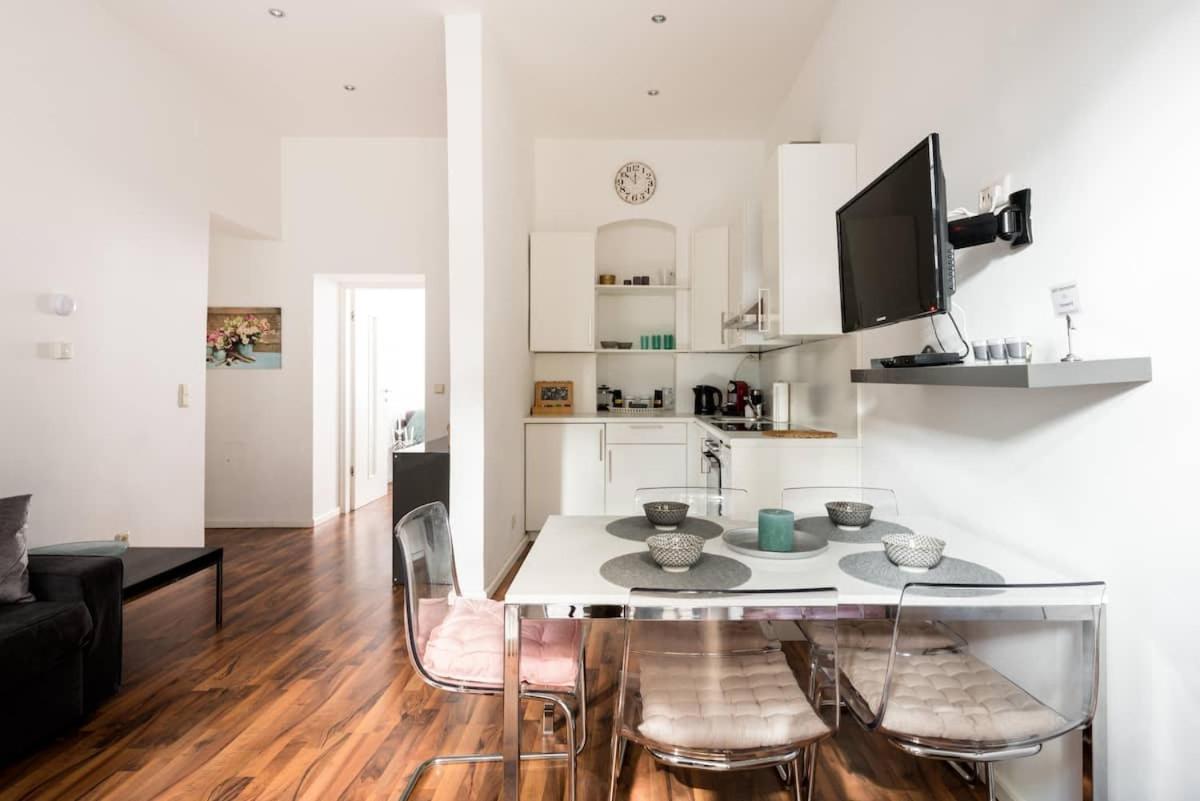 Luxurious And Spacious 5 Min Walk To City Center, 1-2 Viena Exterior foto